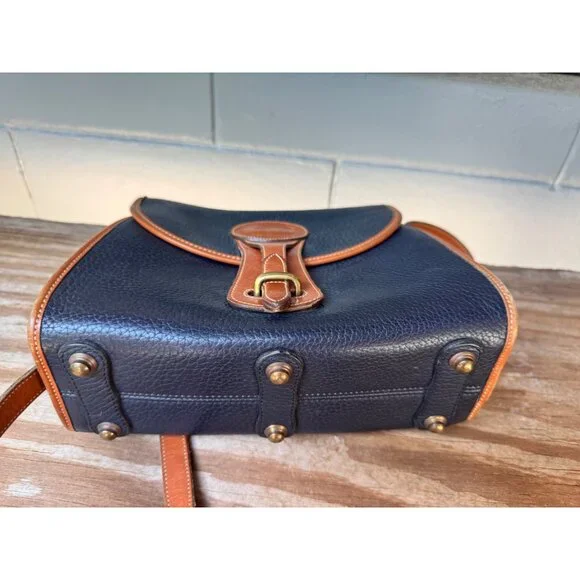 Dooney & Bourke Crossbody Bag Women’s 10” Black AWL Pebbled Leather Tan Trim - Picture 5 of 9